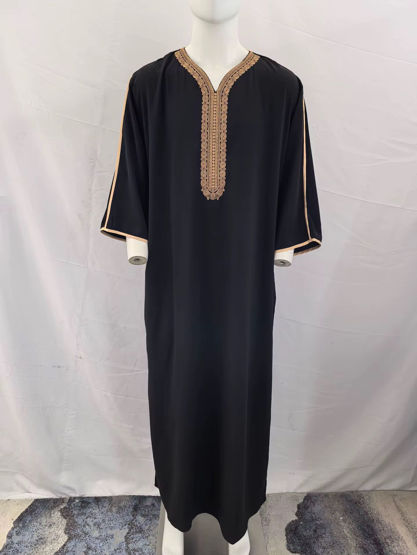 Moroccan Thobe Men’s Short Sleeve Robe Saudi